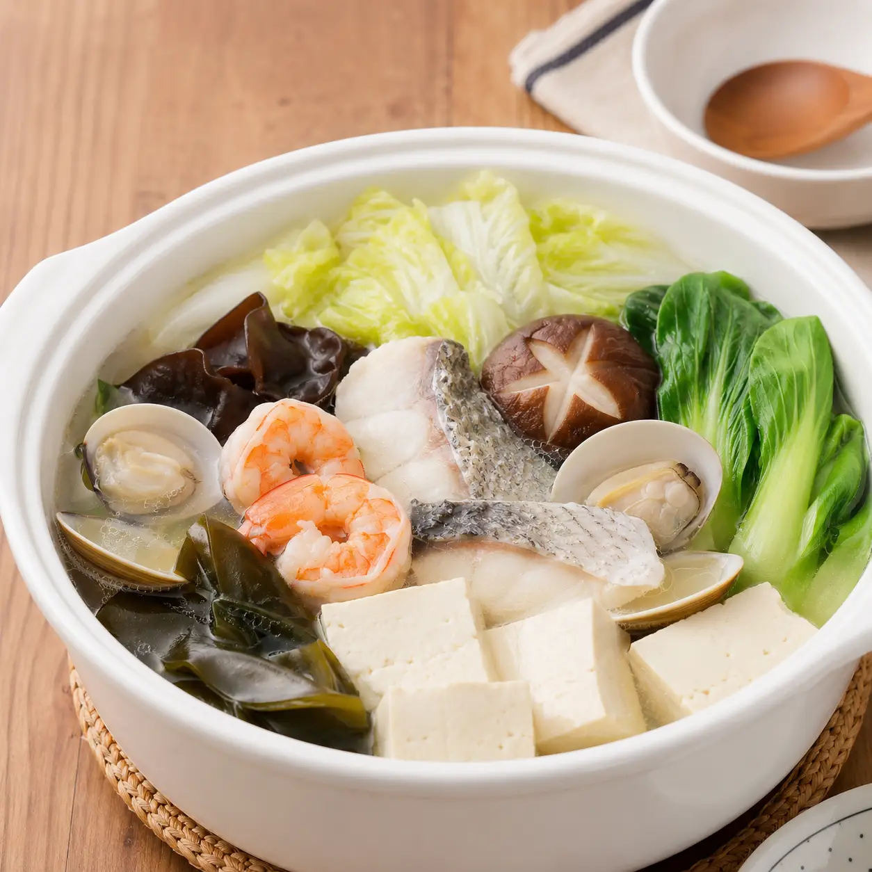 豆腐海鮮昆布鍋湯