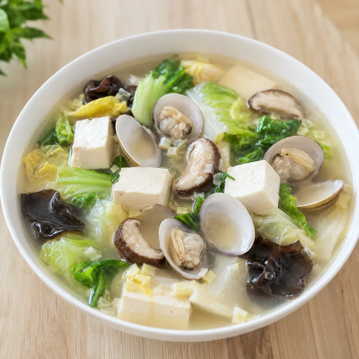 豆腐蒜香蛤蜊白菜湯