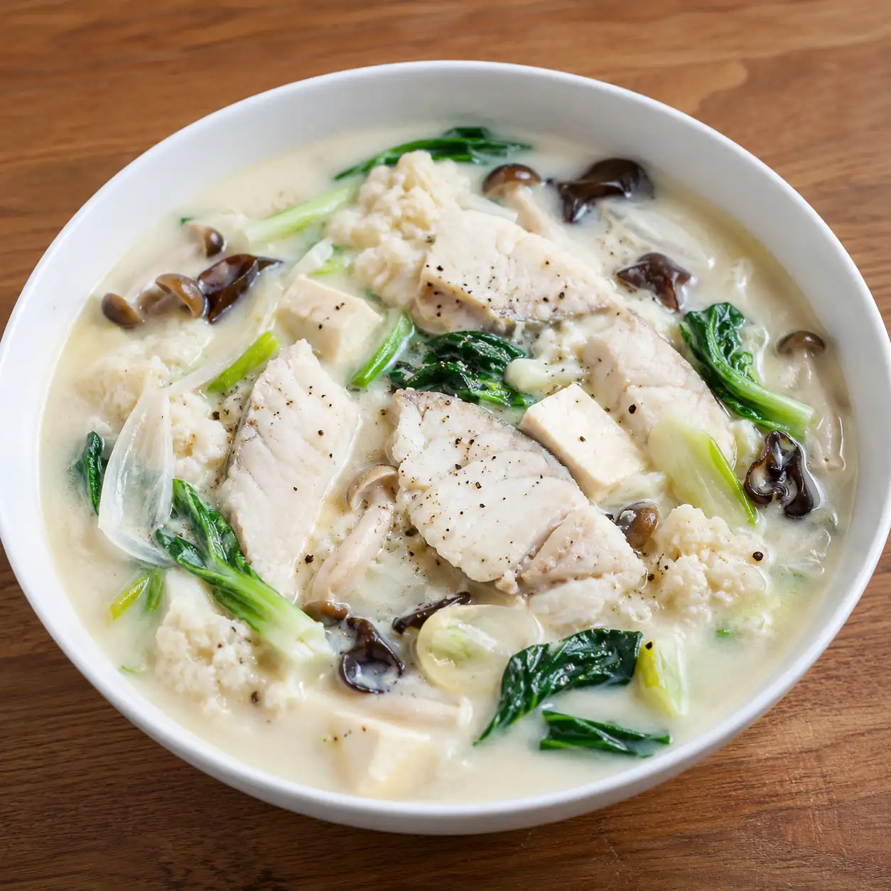 豆漿蘑菇魚片白湯