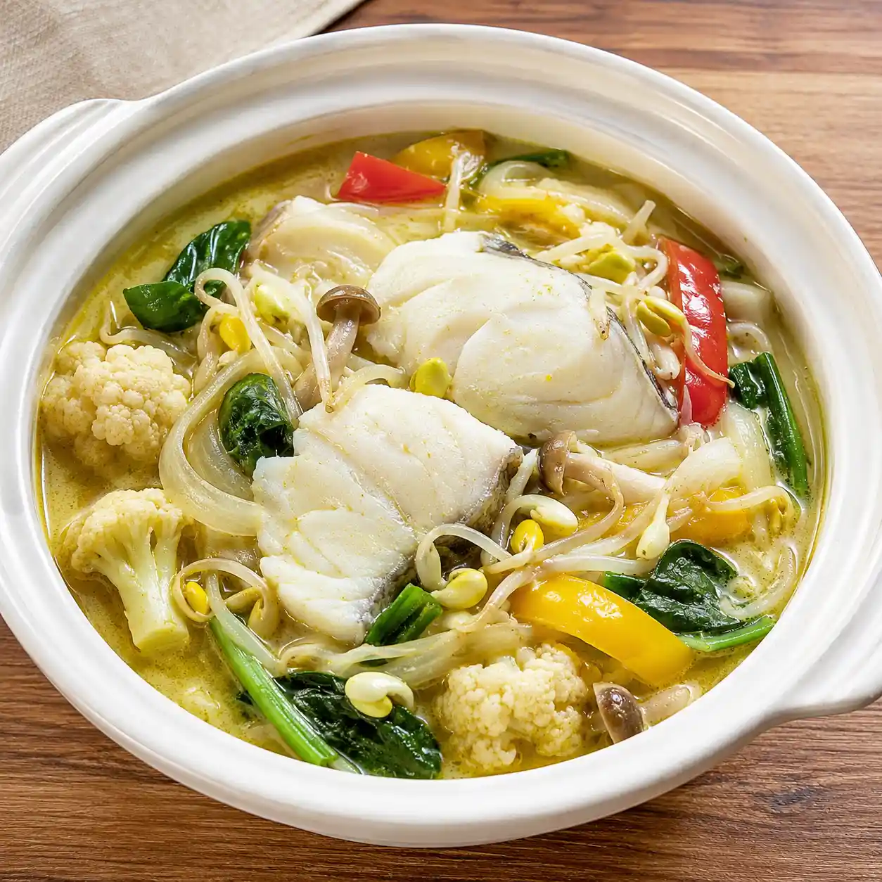 咖哩豆漿魚片黃豆芽鍋