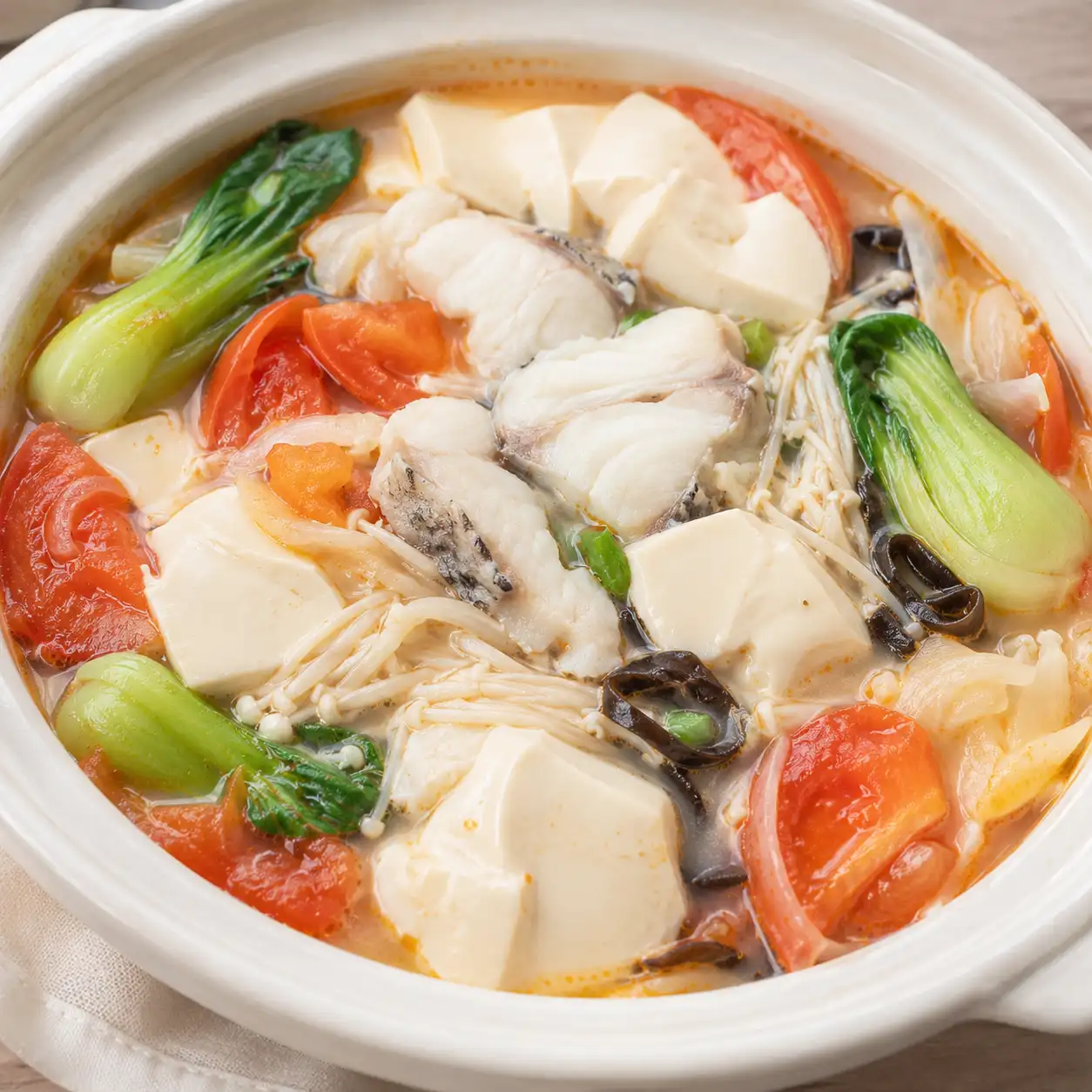 番茄魚片嫩豆腐白湯煲