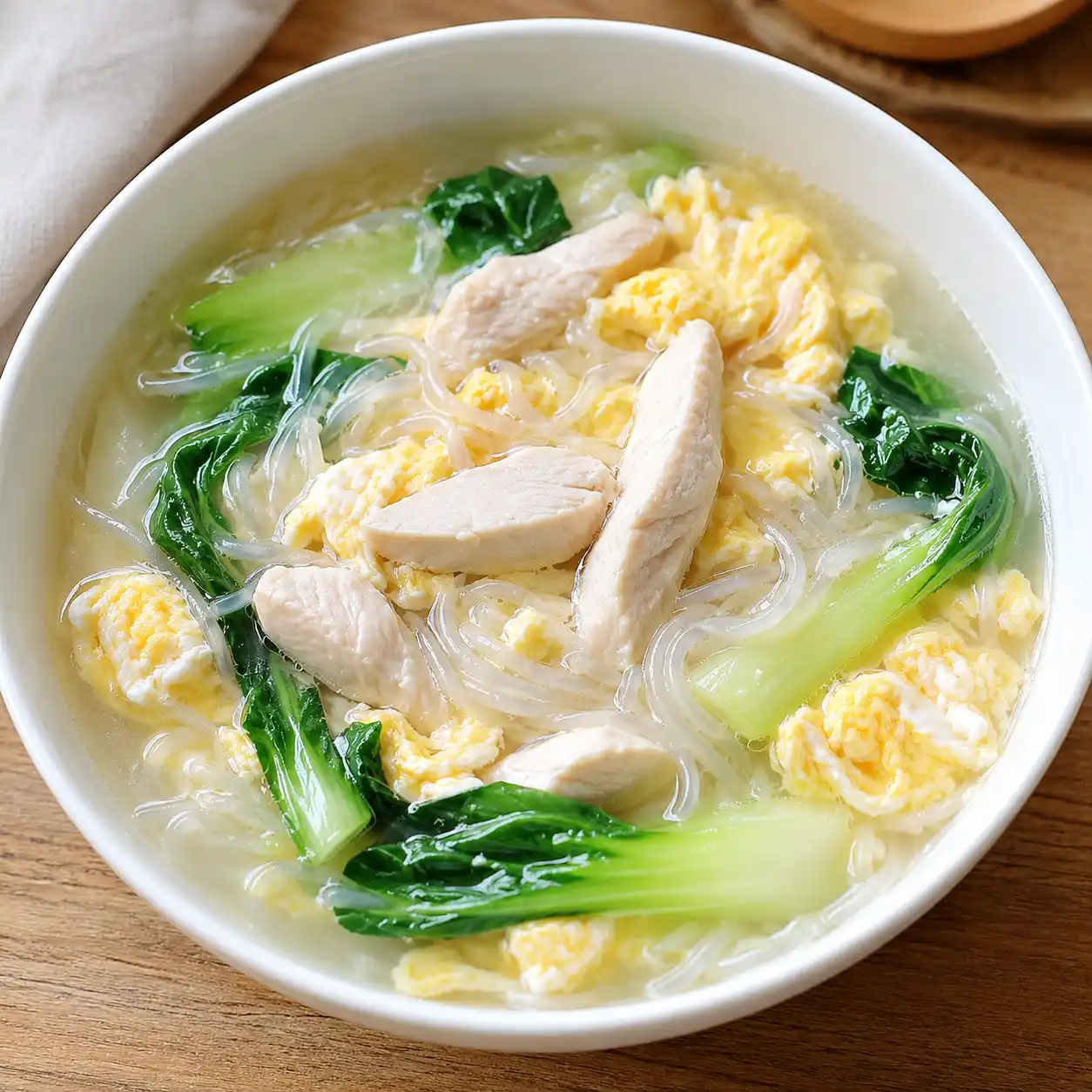 雞肉蒟蒻蛋麵湯