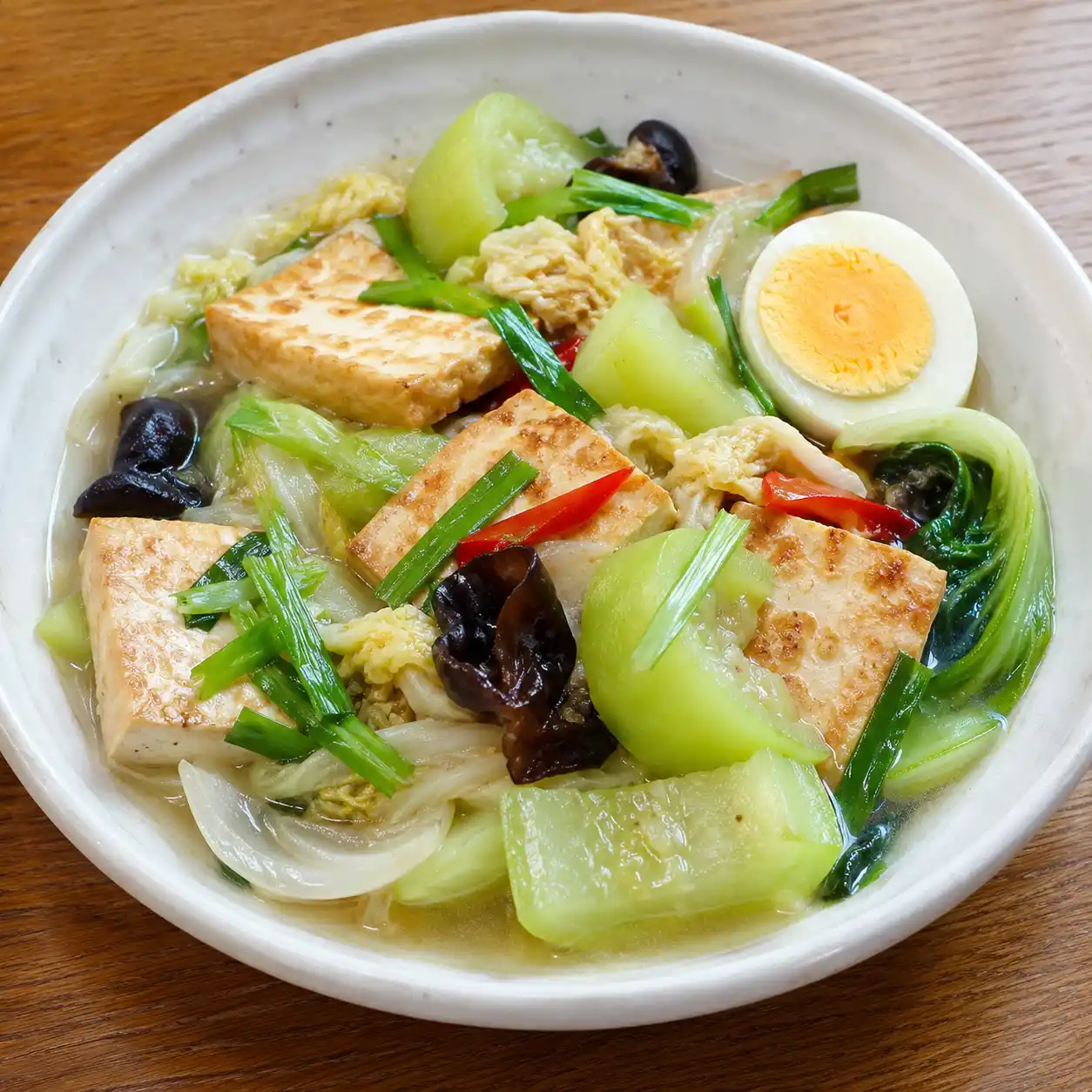蔥燒豆腐蒲瓜白菜煮