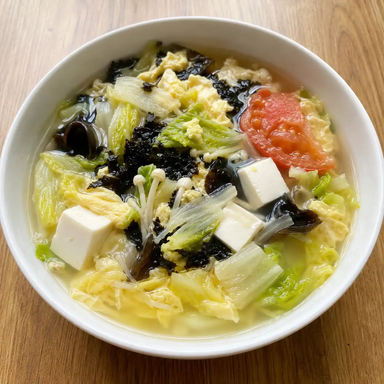 紫菜蛋花白菜豆腐湯煮