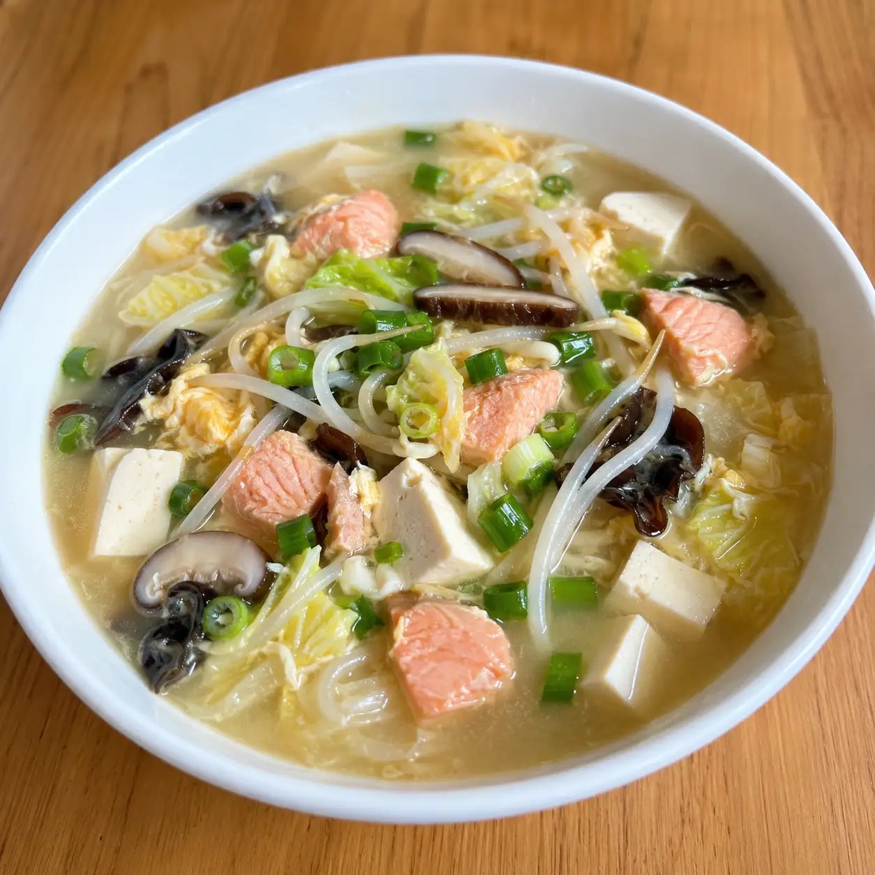 豆芽鮭魚豆腐蔥香味噌羹