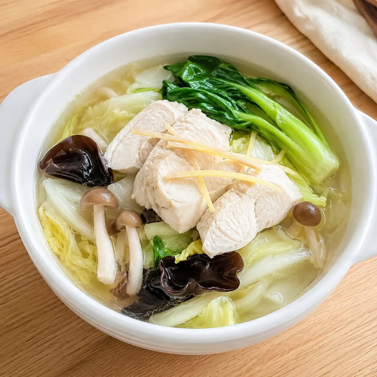 白菜菇底雞胸清湯鍋