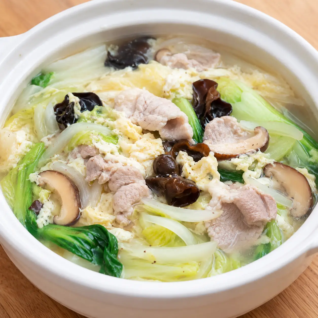 蒜胡椒雞蛋瘦肉白菜鍋