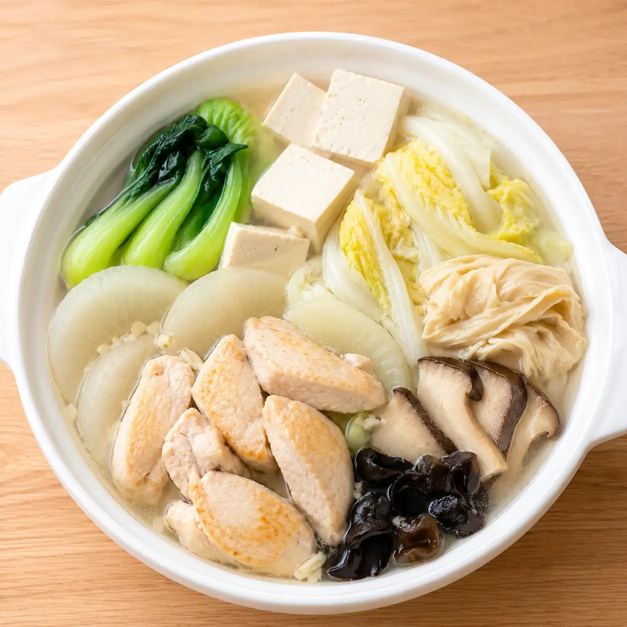 蒜香雞胸豆腐豆皮白菜鍋