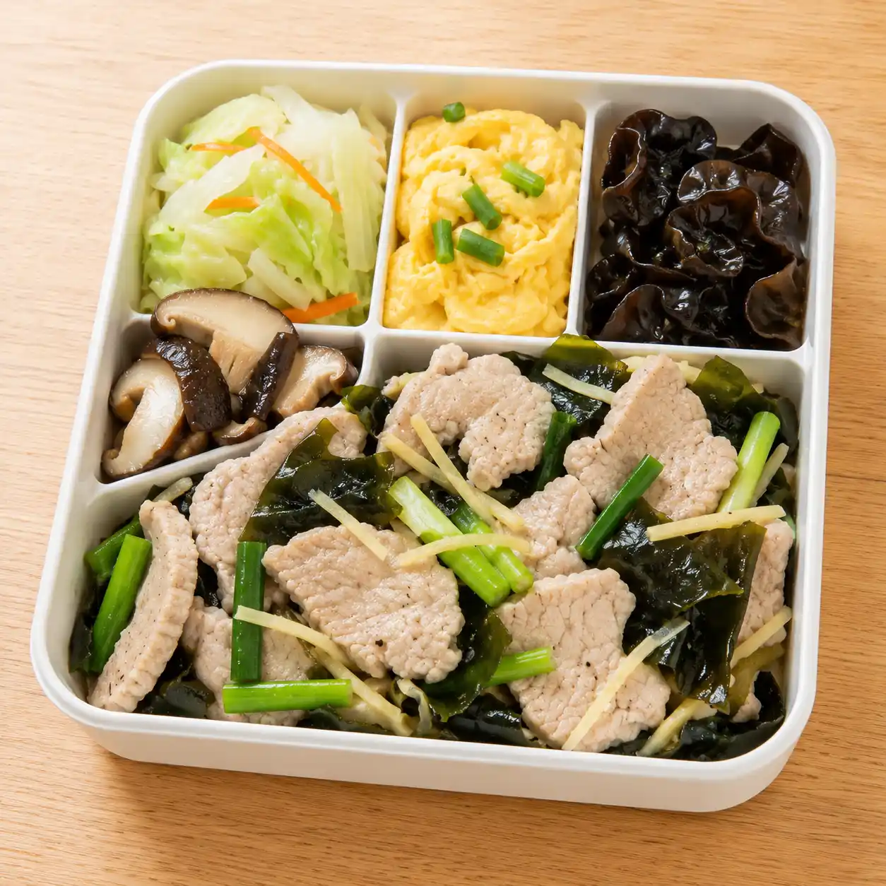 薑蔥瘦肉海帶芽便當