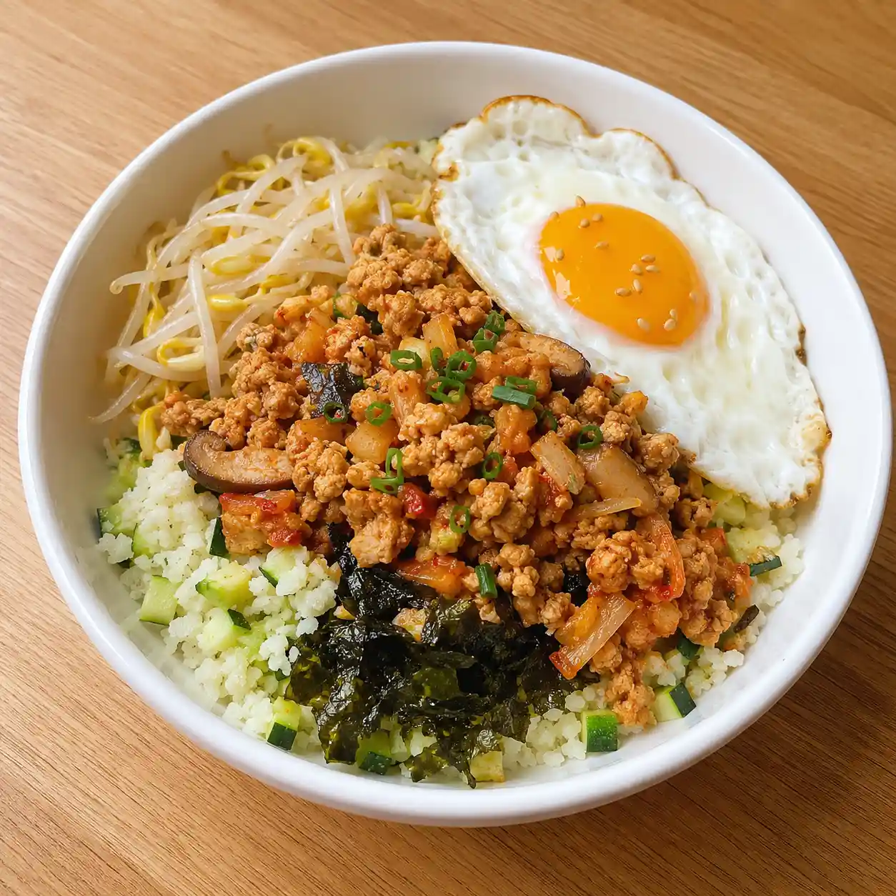 韓式泡菜雞肉燥花椰米拌飯