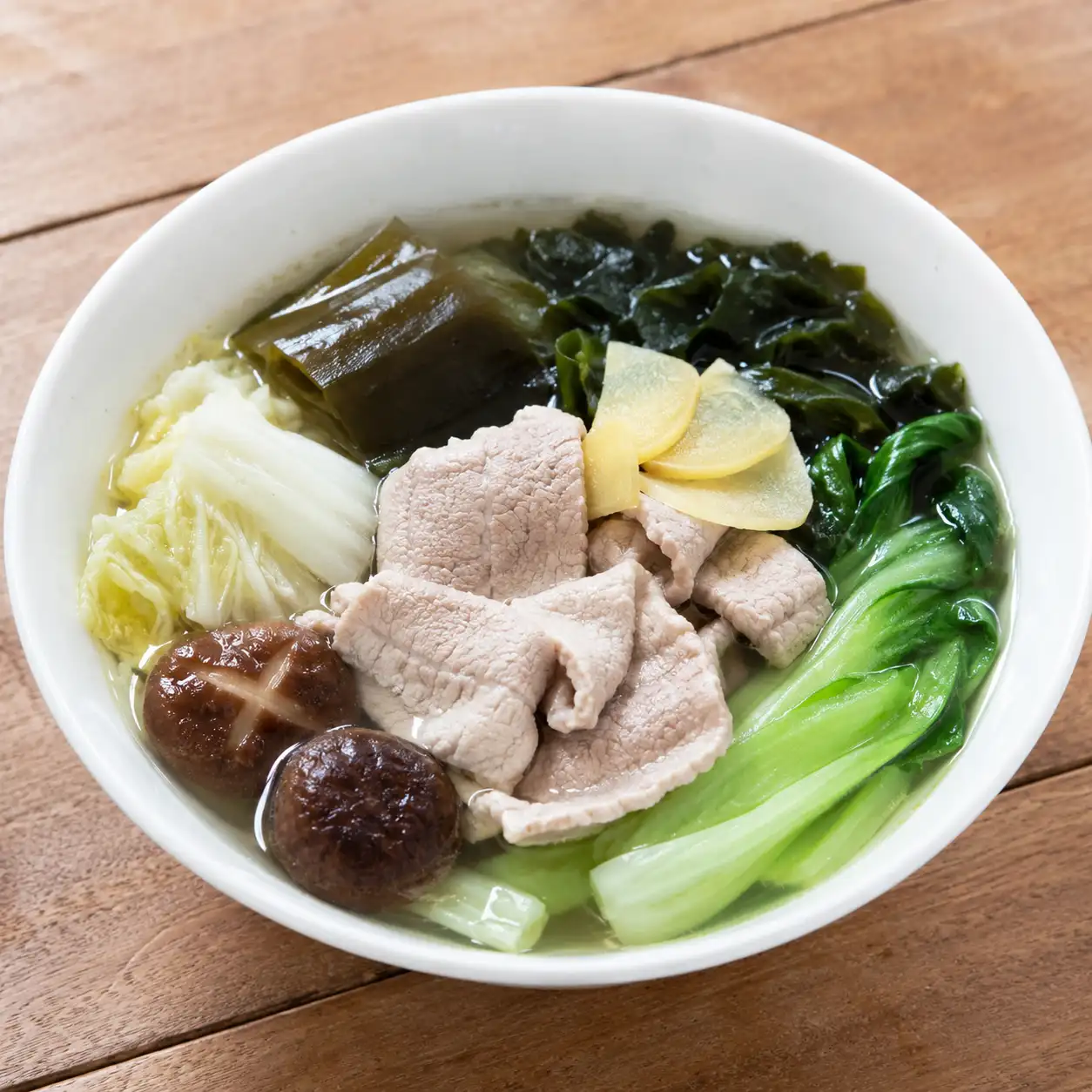 昆布薑片豬里肌海帶芽煮
