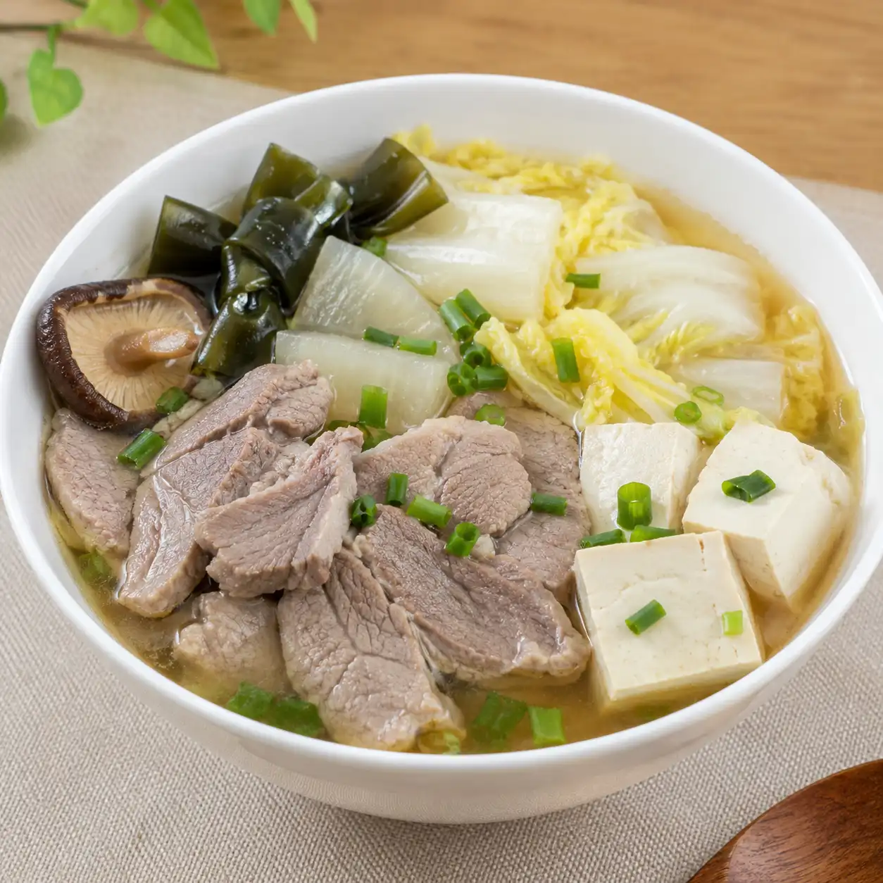 清滷豬腱白菜豆腐一碗湯