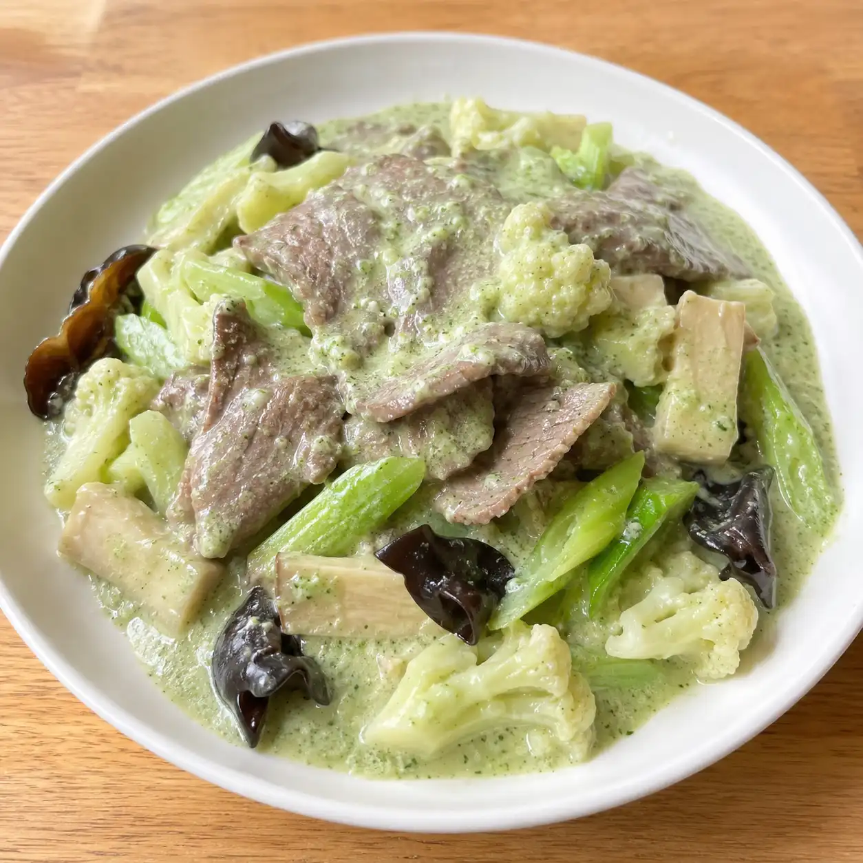 菠菜豆腐白醬牛肉片
