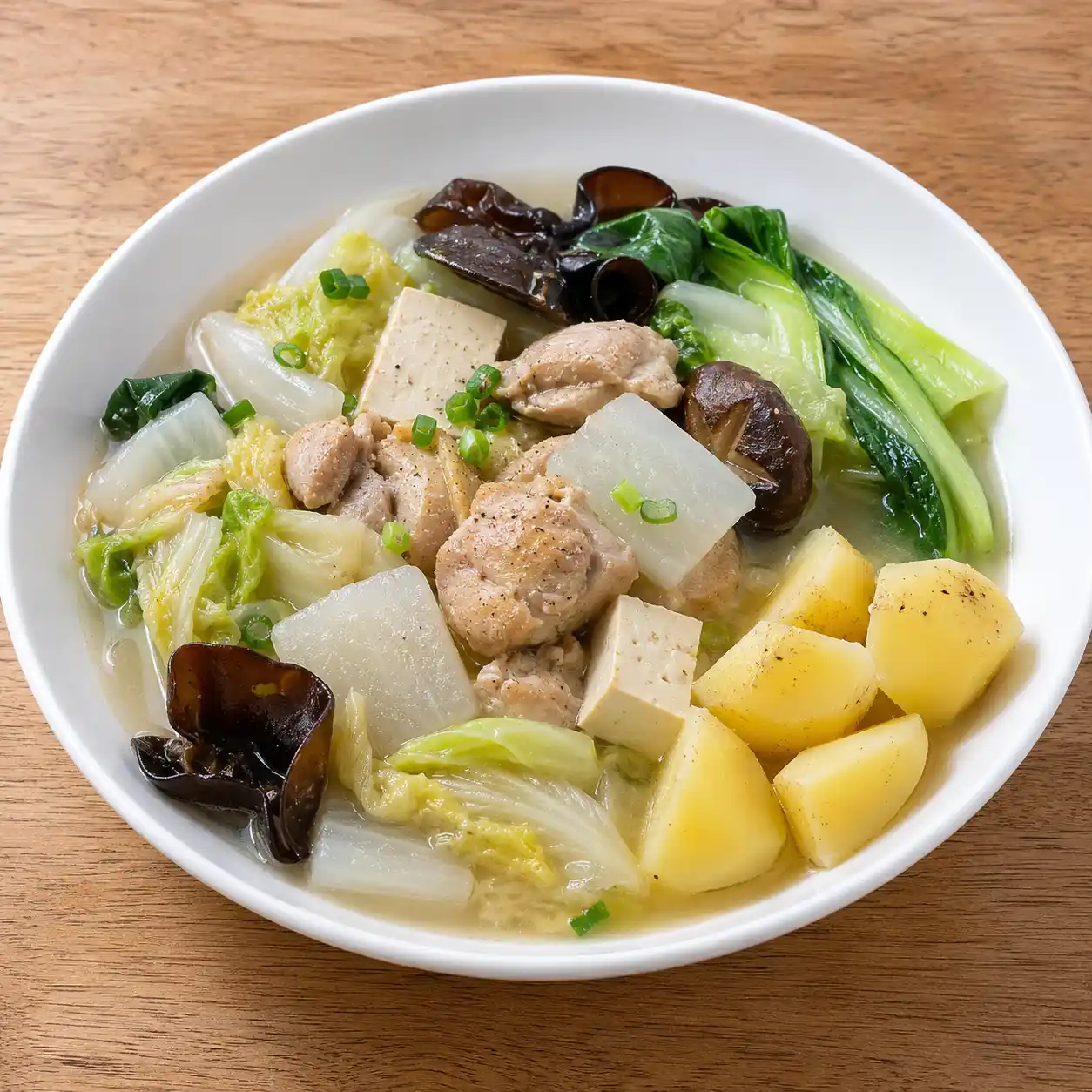 白胡椒雞肉馬鈴薯蘿蔔煲