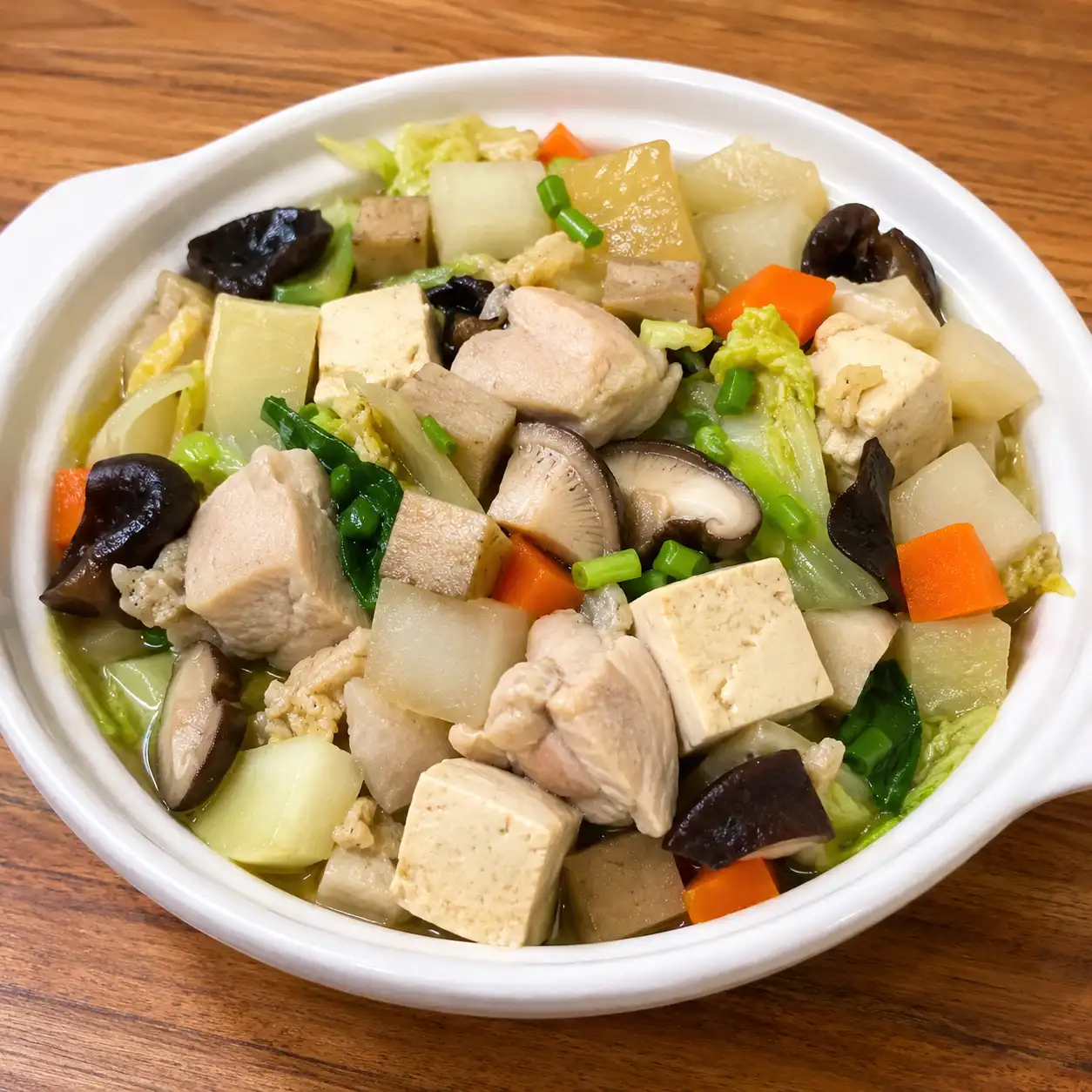 白胡椒雞肉豆腐白蘿蔔煲主菜