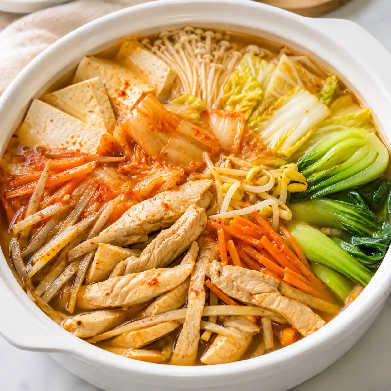 泡菜雞柳牛蒡紅蘿蔔豆芽鍋