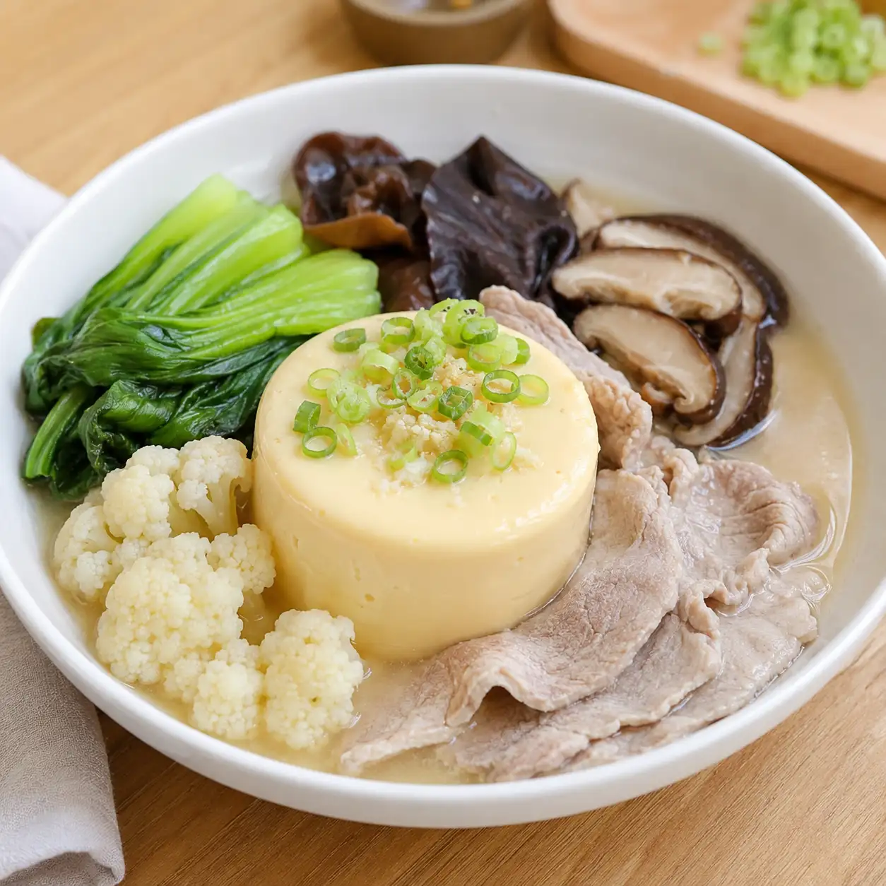 味噌昆布蒸蛋豆腐肉片盅