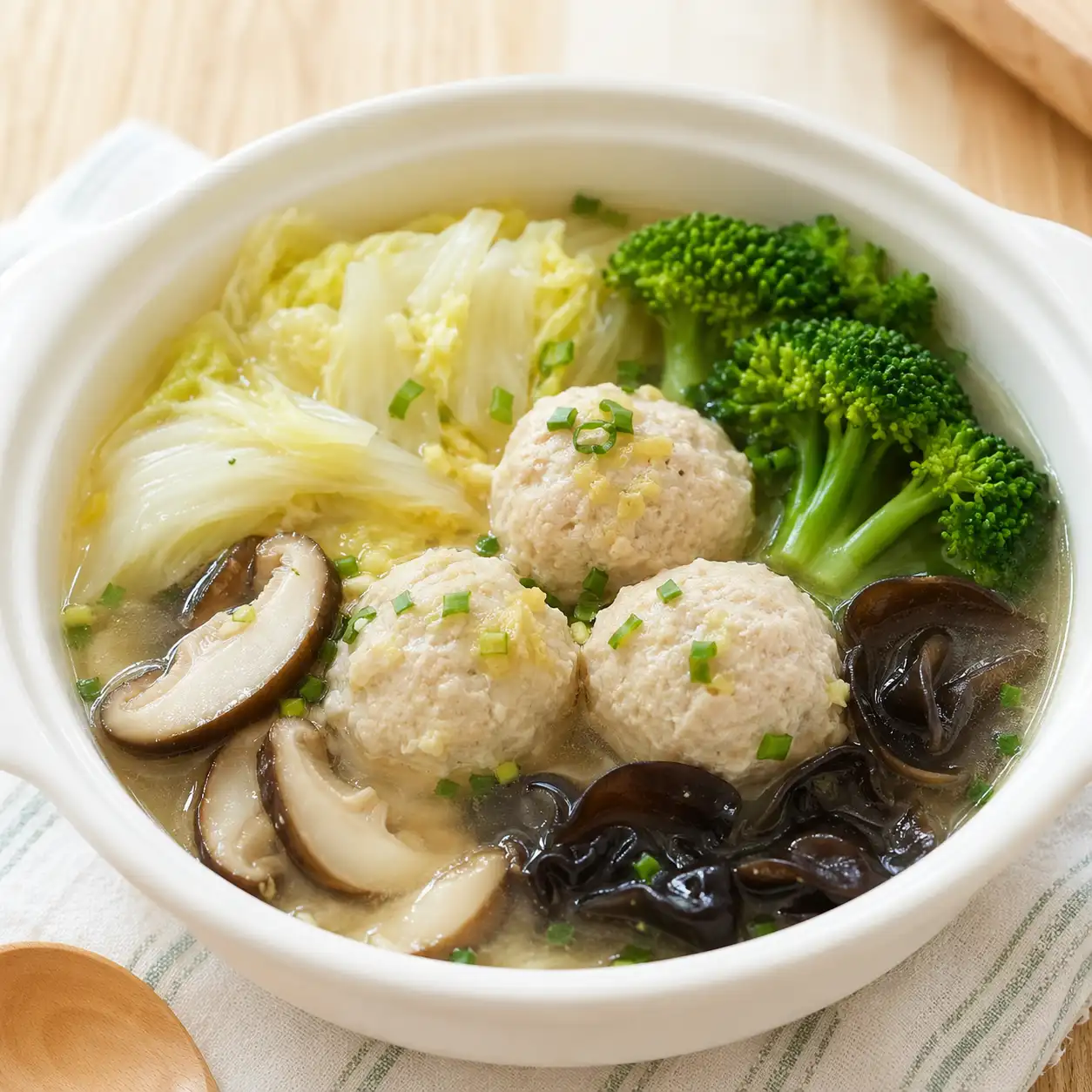 味噌昆布雞肉丸白菜滷湯