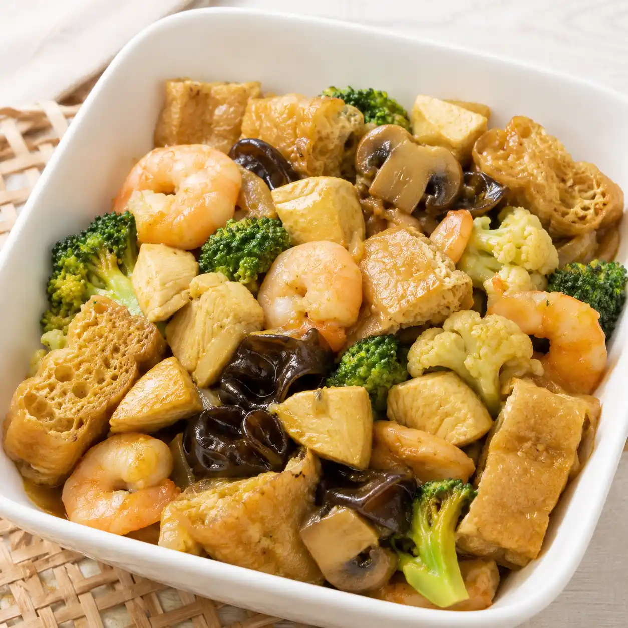 咖哩豆包雞肉蝦仁菜盒