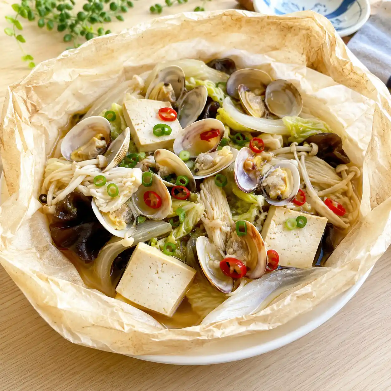 香辣蛤蜊豆腐紙包蒸