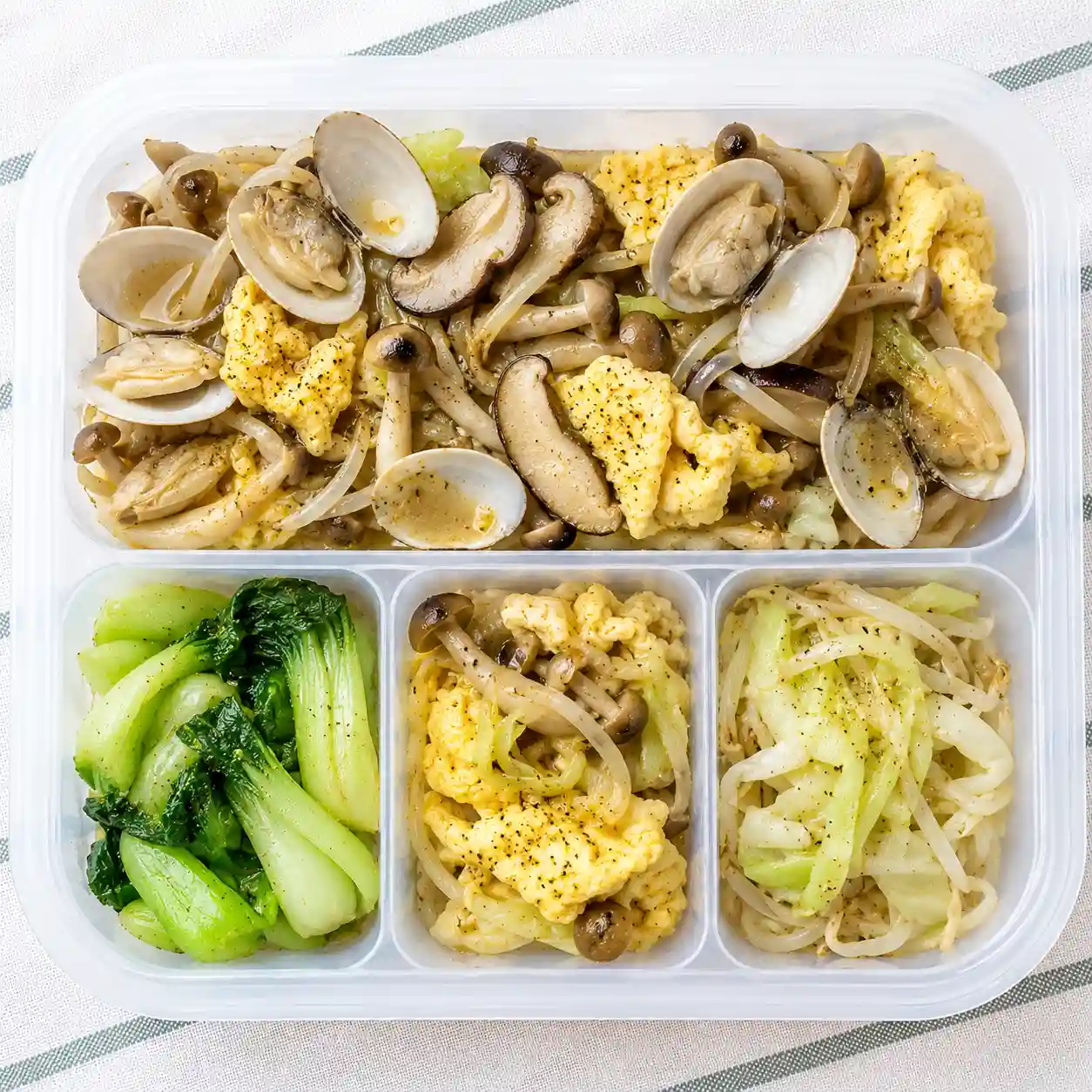 黑蒜胡椒蛤蜊菇菜盒