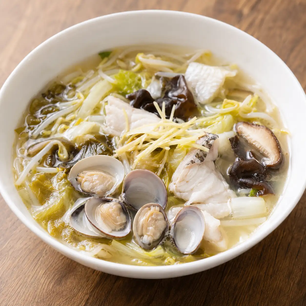 蛤蜊酸菜白肉魚湯