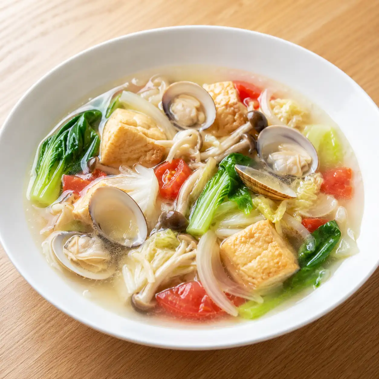 蛤蜊鮮蔬豆腐泡湯