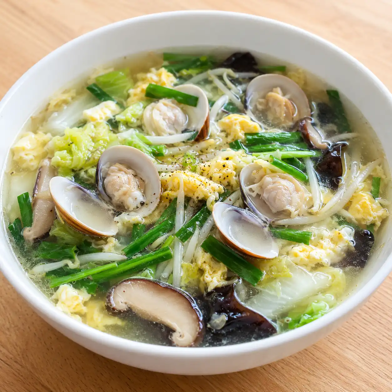 蛤蜊紫菜豆腐蛋花湯