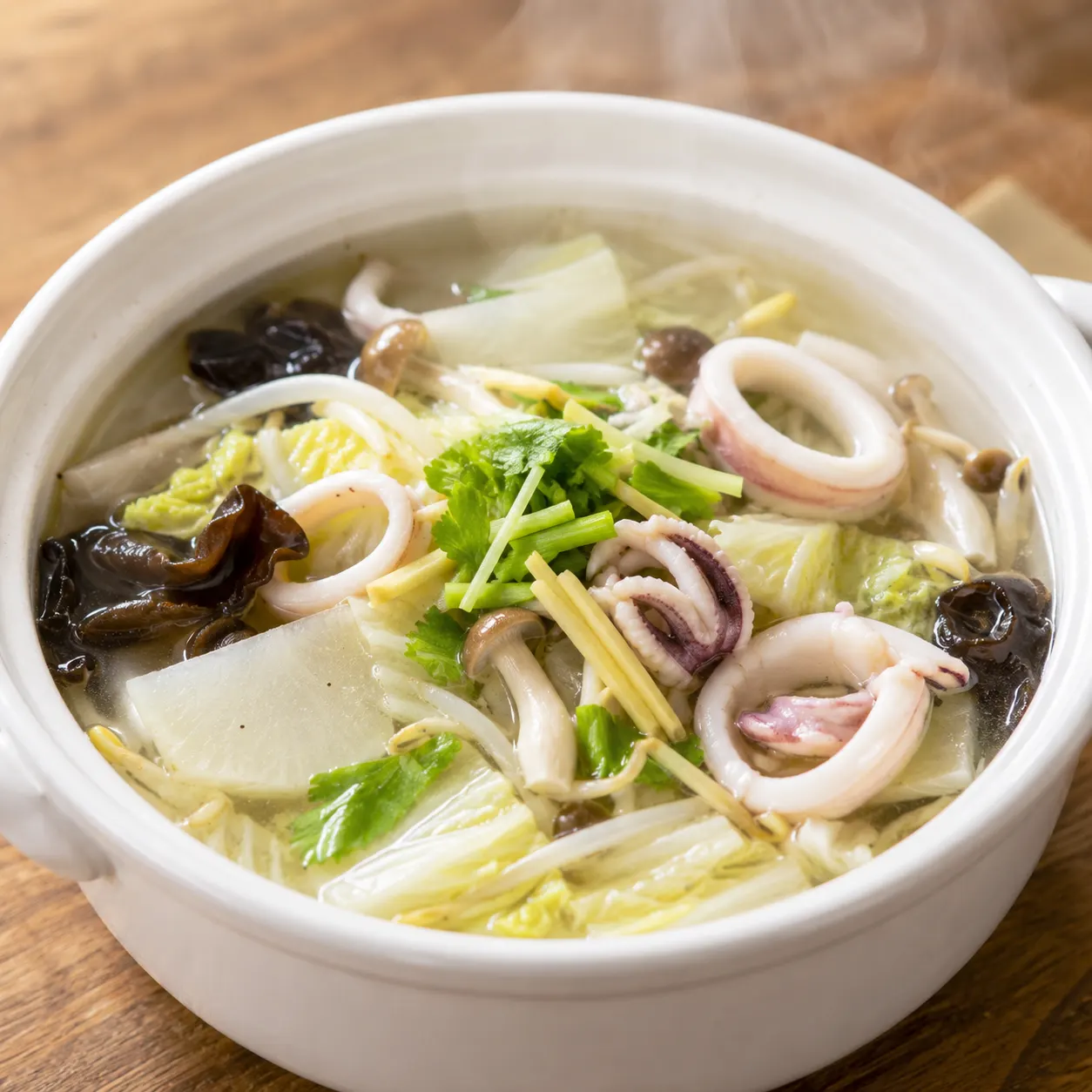 白胡椒魷魚白菜菇湯