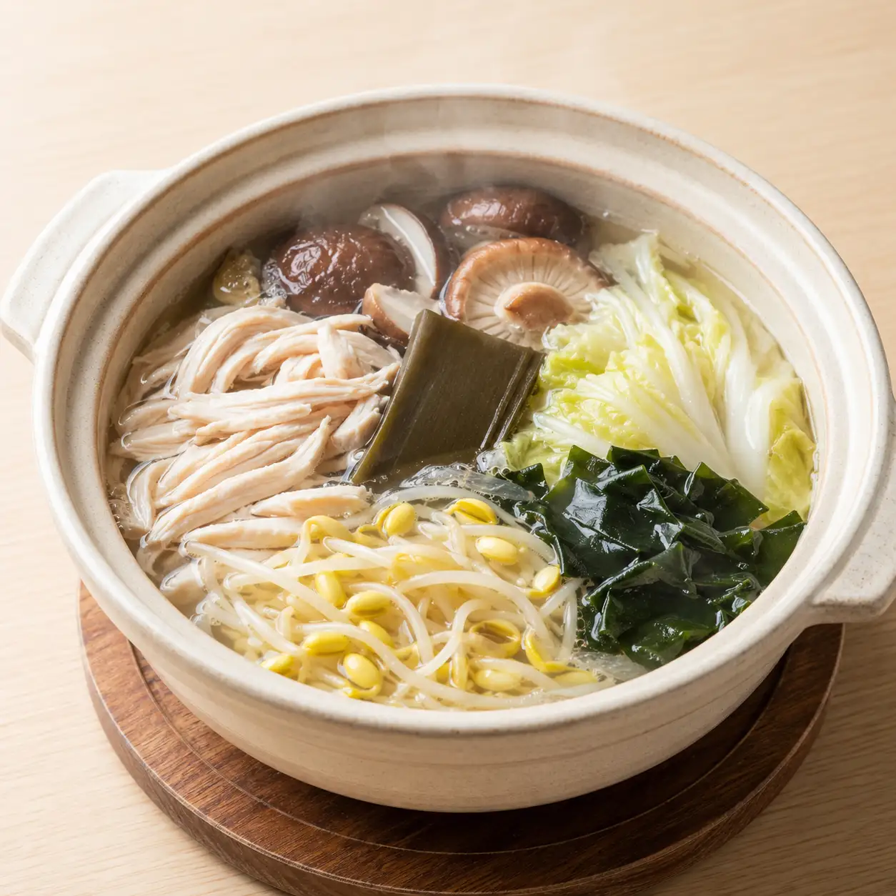 昆布雞絲黃豆芽海帶芽鍋