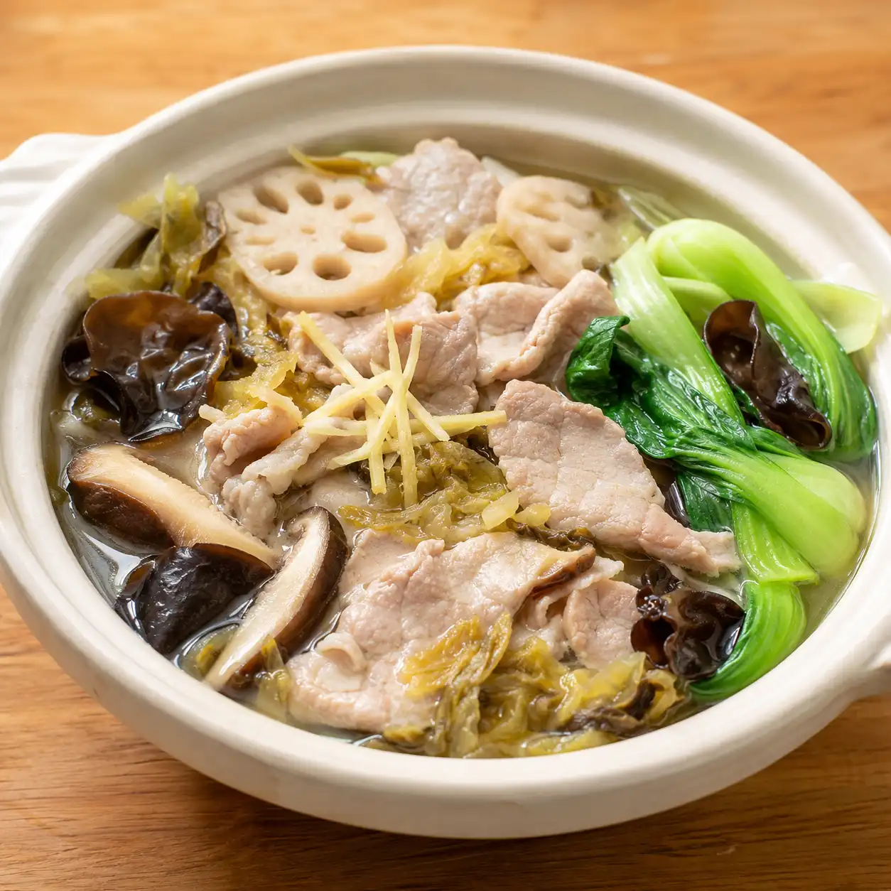 酸菜里肌蓮藕清燉鍋