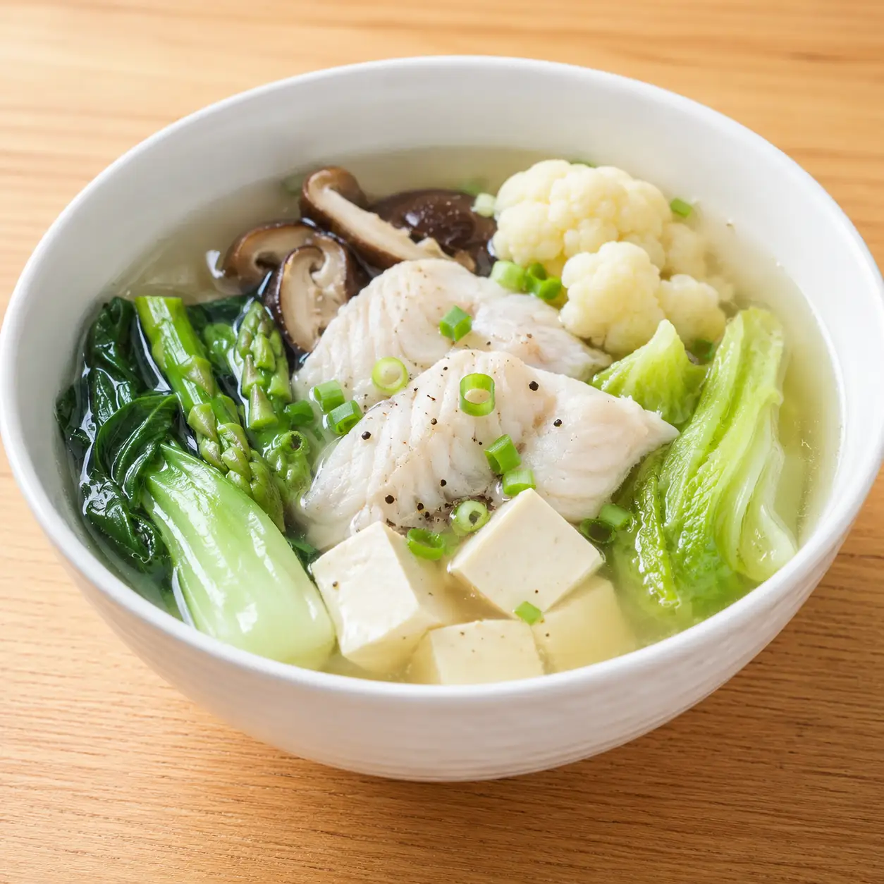 胡椒魚片菊苣蘆筍豆腐湯餐