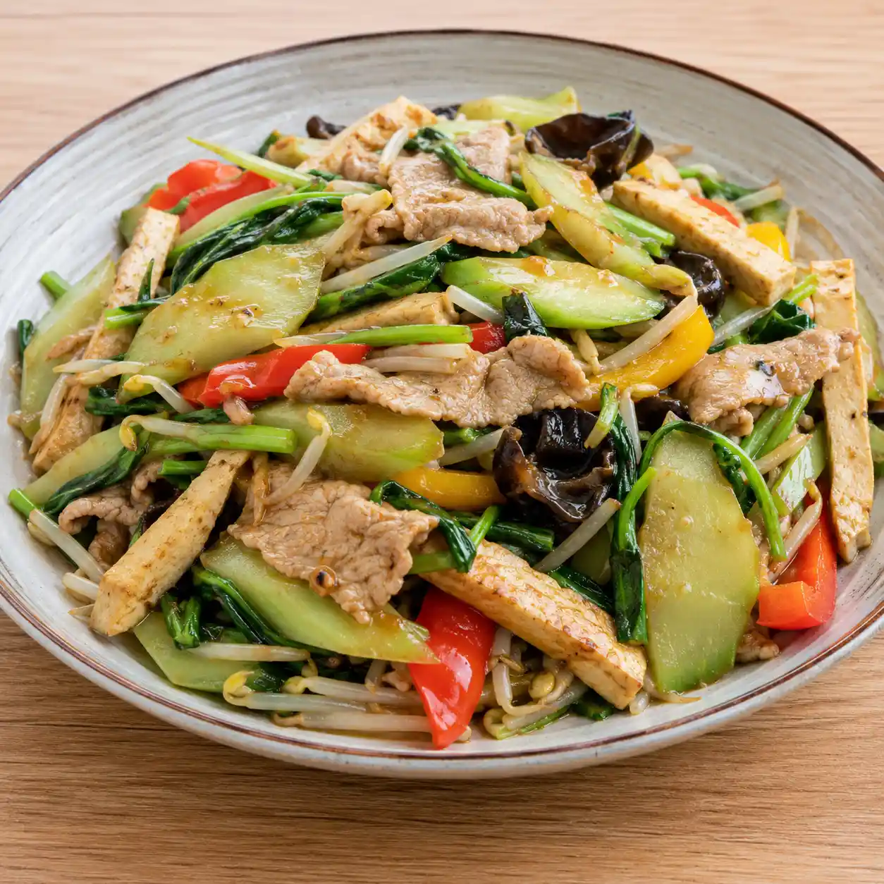 沙茶瘦肉佛手瓜彩蔬一鍋乾燴