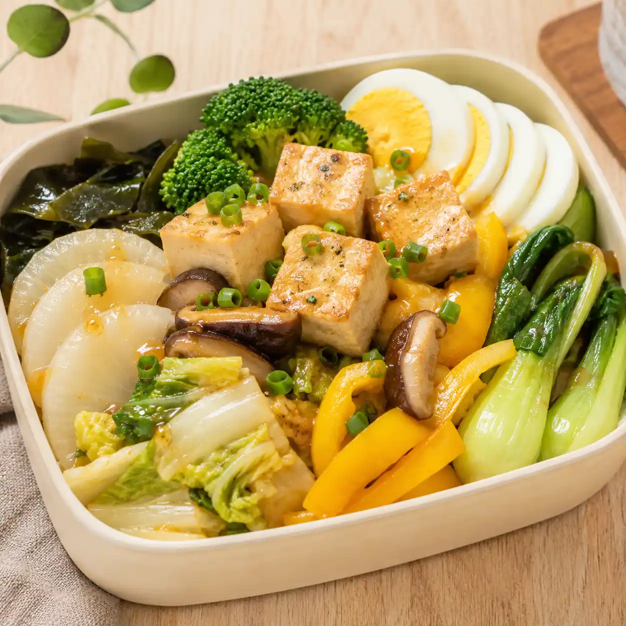 味噌豆腐蛋彩蔬便當