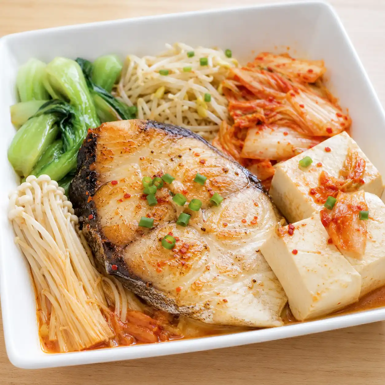 韓式泡菜煎魚排豆腐盤