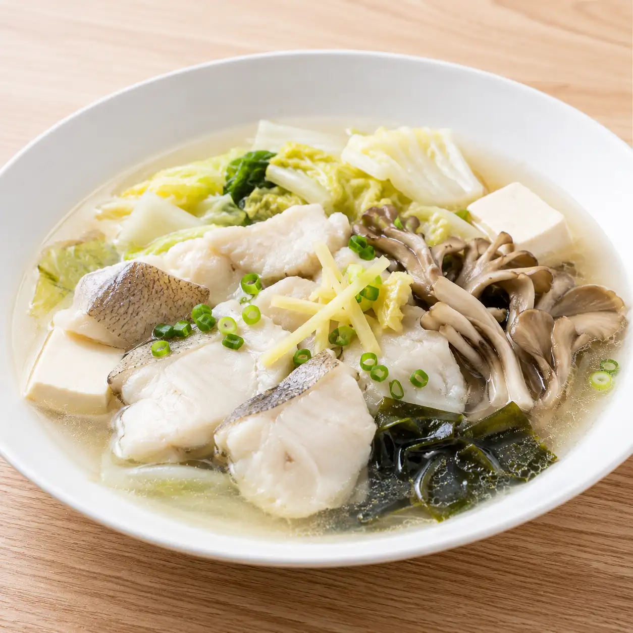 昆布茶香白肉魚湯盤