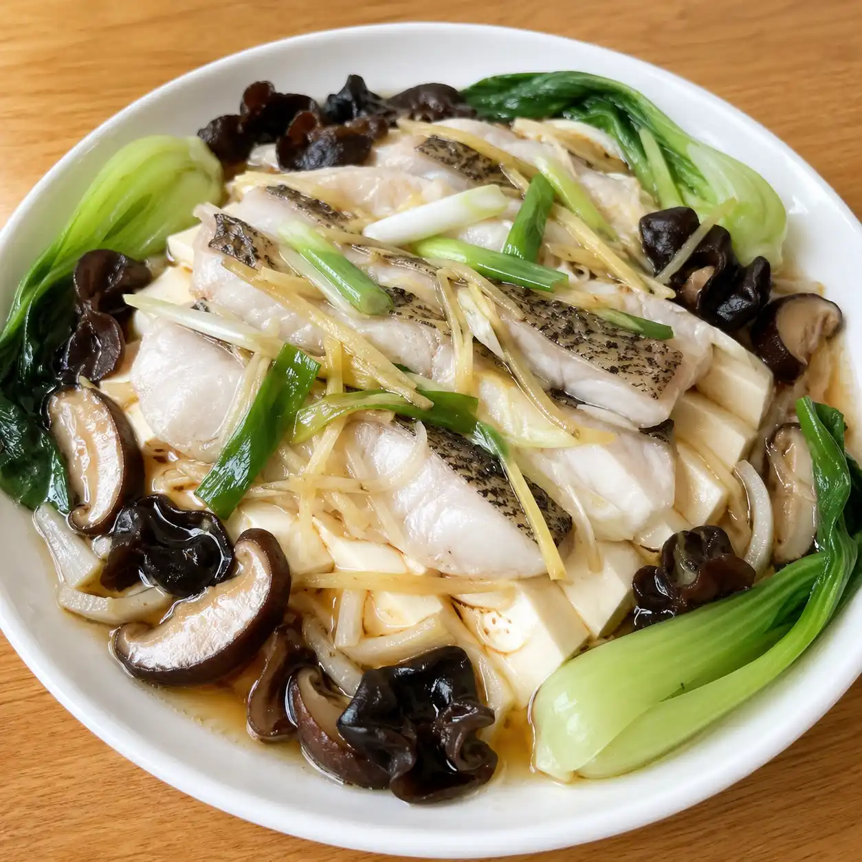 薑蔥豆腐墊底蒸鱸魚片