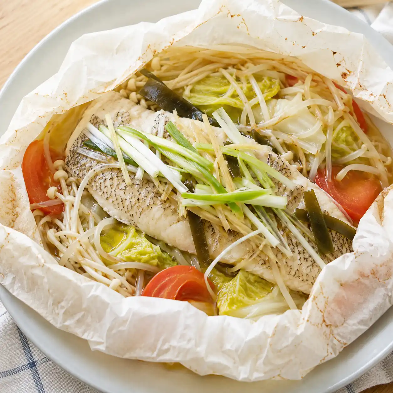 薑蔥昆布紙包鯛魚片