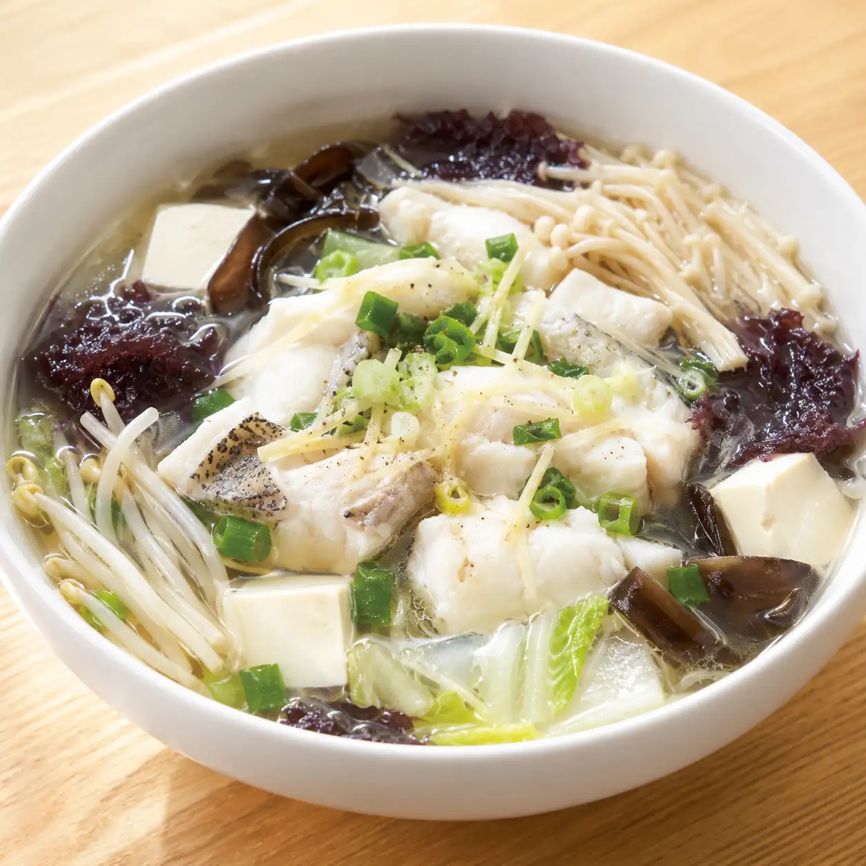紫菜豆腐薑絲蒸魚湯