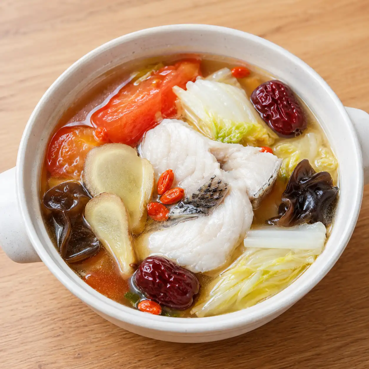 番茄藥膳薑棗魚片湯