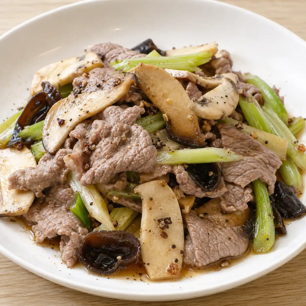 雙胡椒麻辣牛肉雙菇冷拌