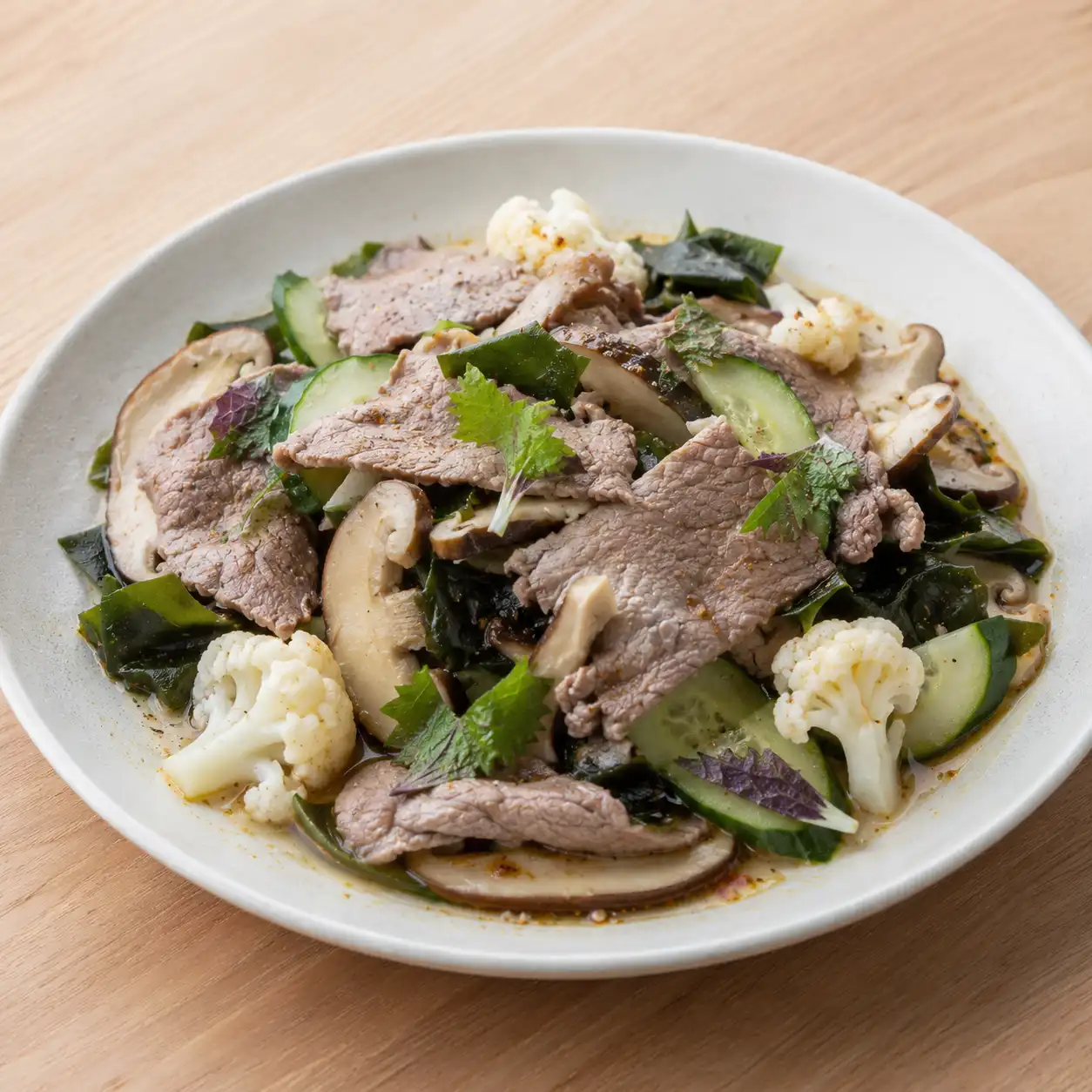 紫蘇椒麻牛肉蘑菇冷溫鍋