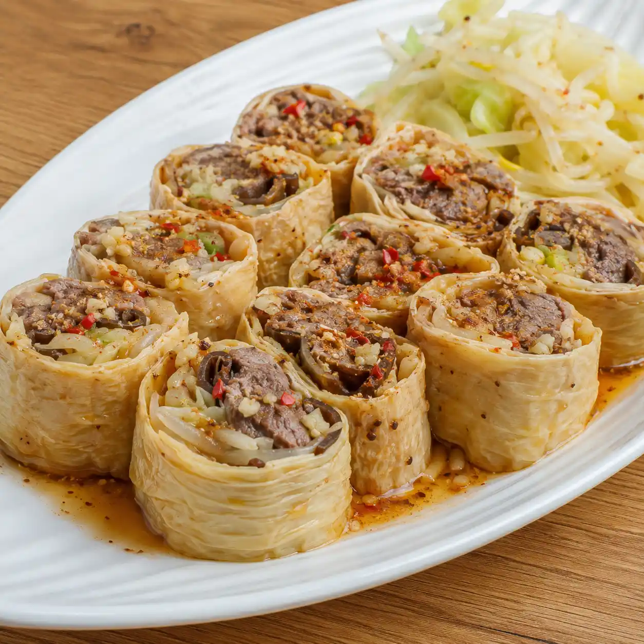麻辣牛肉豆皮蔬菜卷
