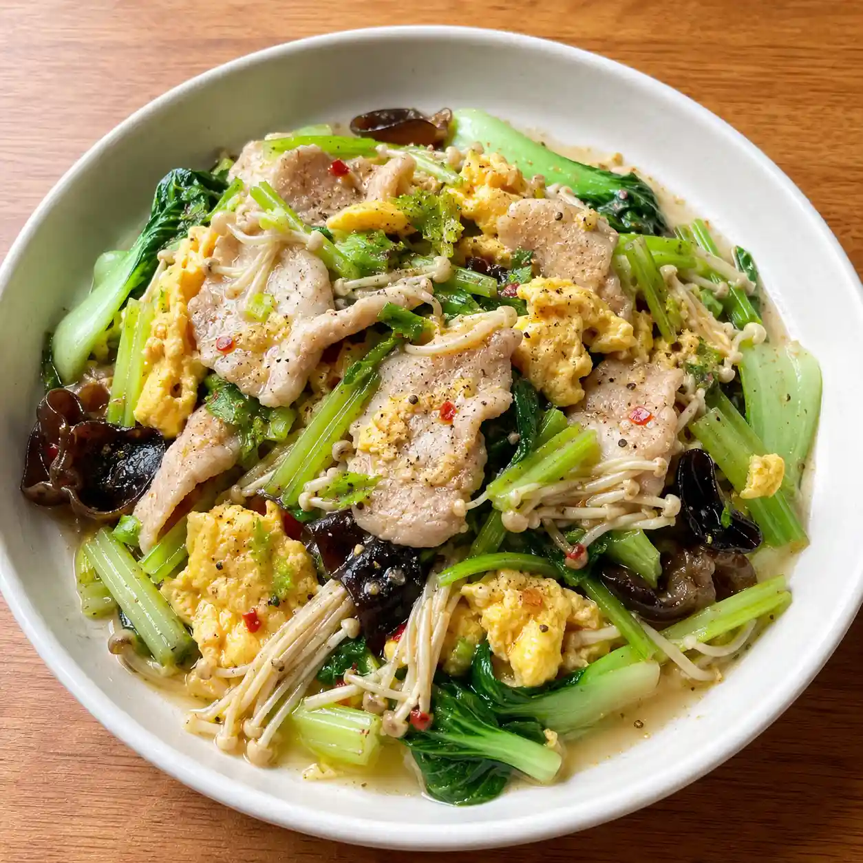 芹菜椒麻肉片炒蛋鍋