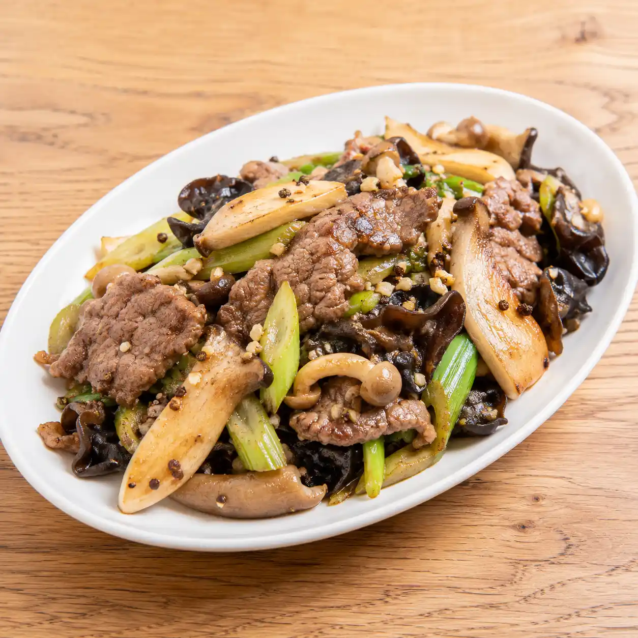 椒麻烏醋乾鍋牛肉雙菇