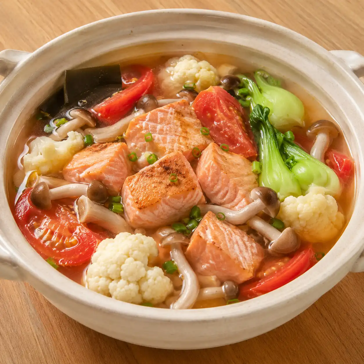 鮭魚鴻喜菇番茄昆布湯