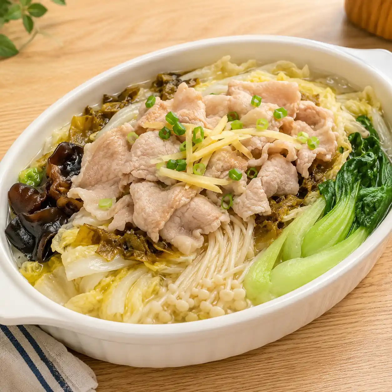 酸菜里肌白菜金針菇疊煮