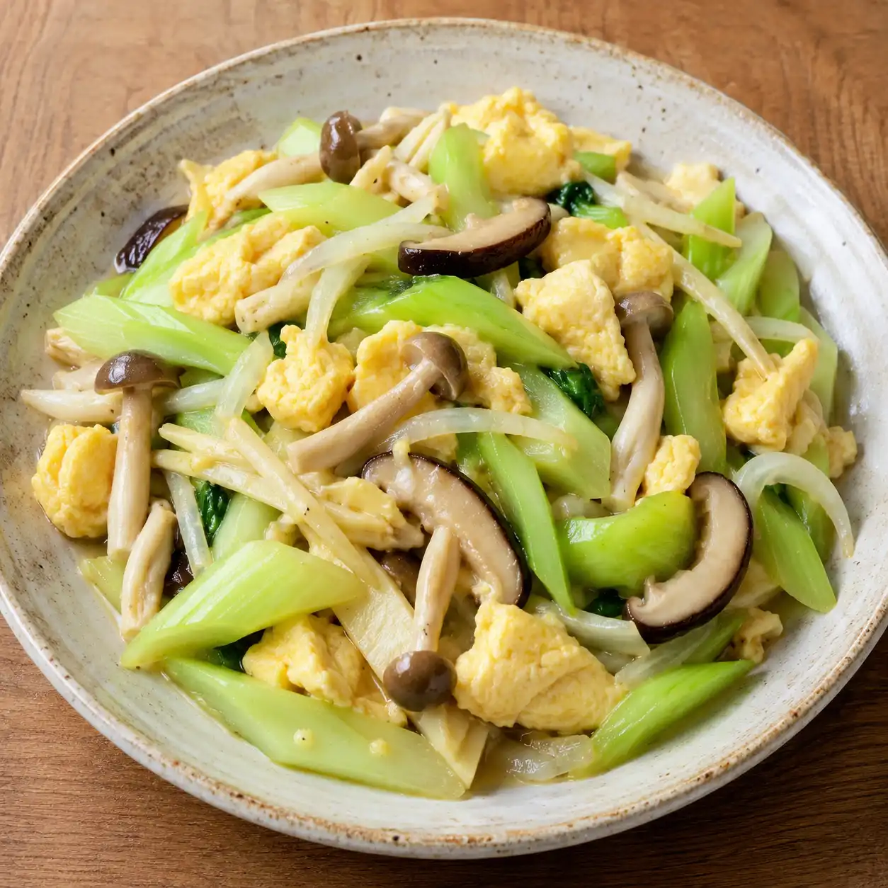 蛋香青江菜梗雙菇炒
