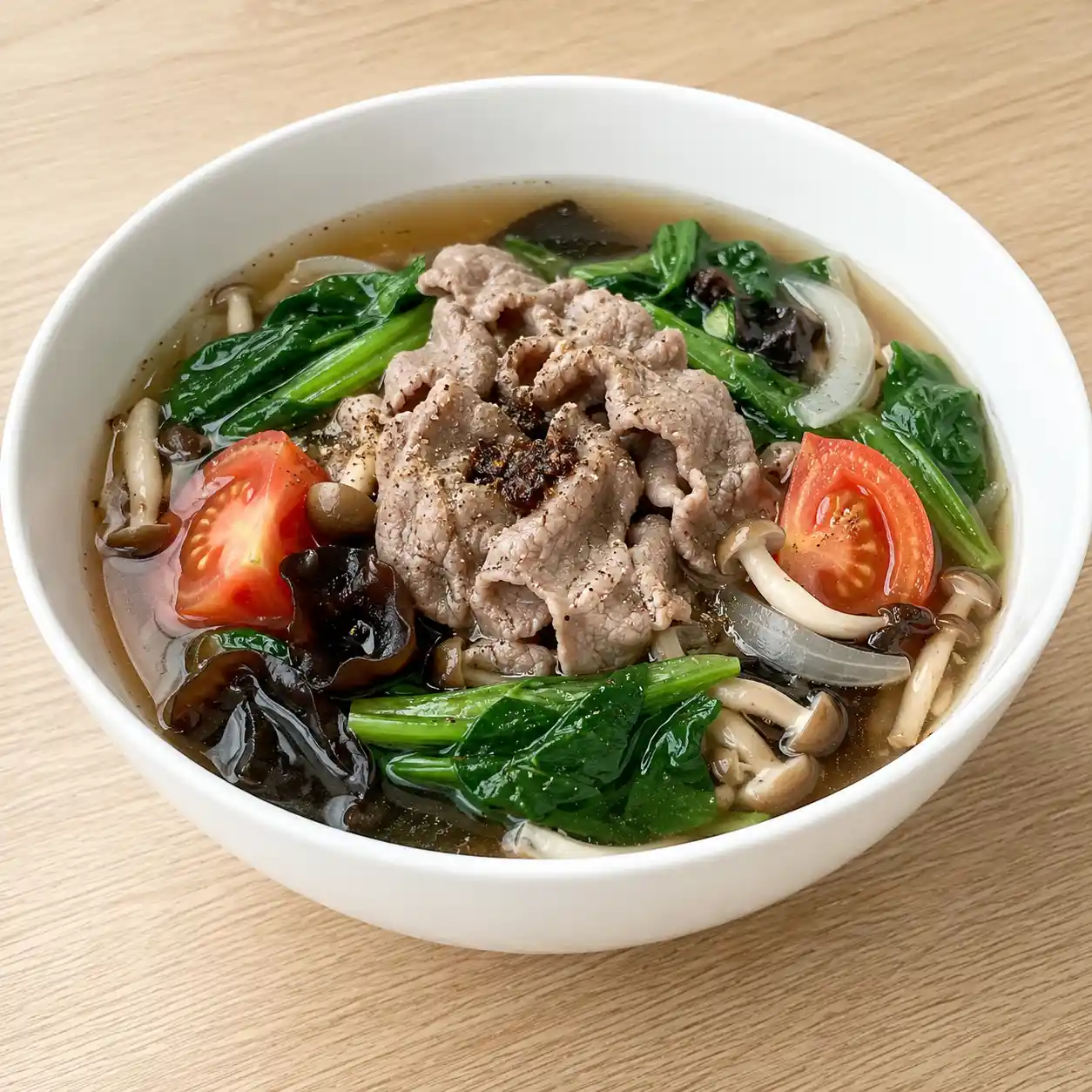 黑蒜牛肉菠菜清燉碗
