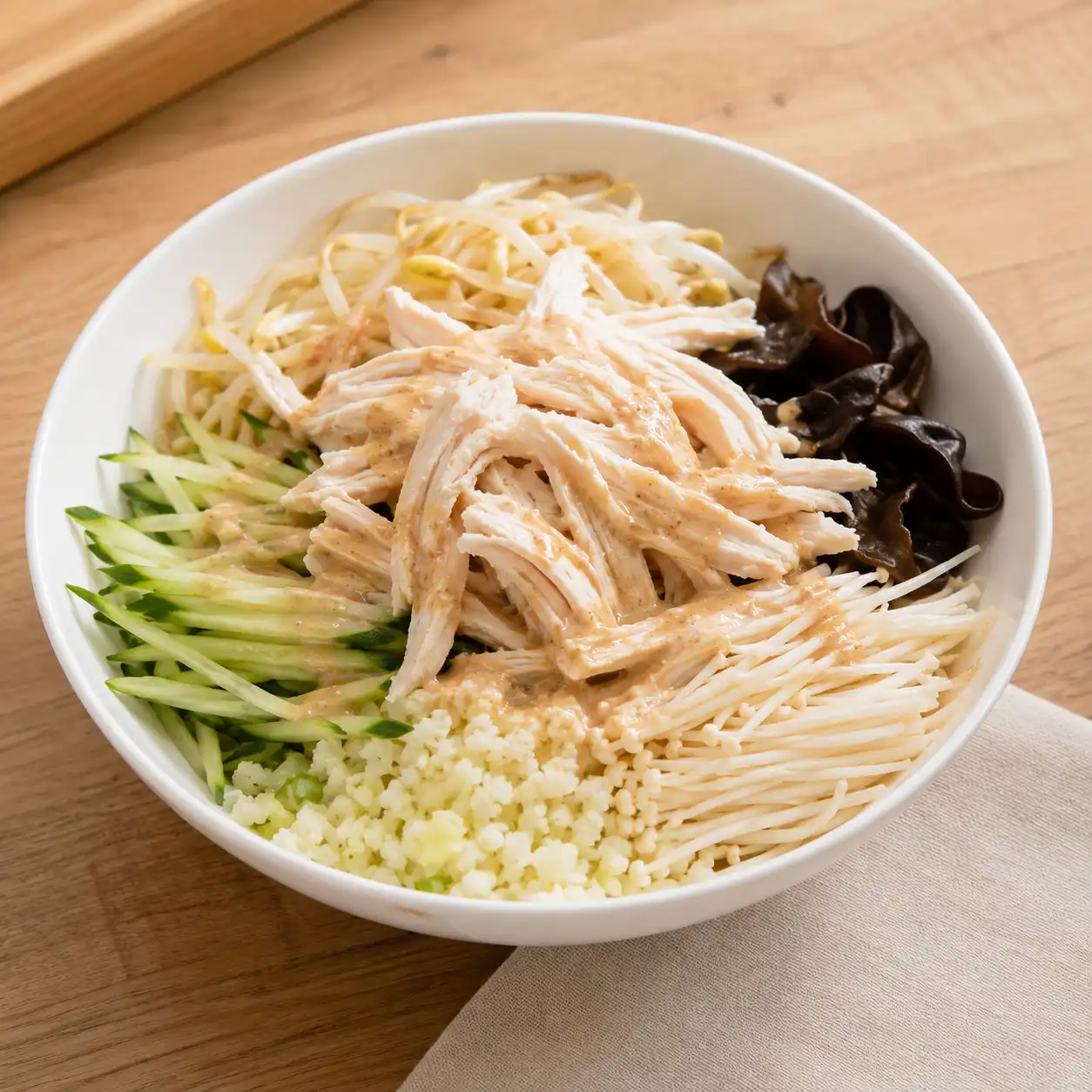 胡麻雞胸花椰菜米冷拌碗